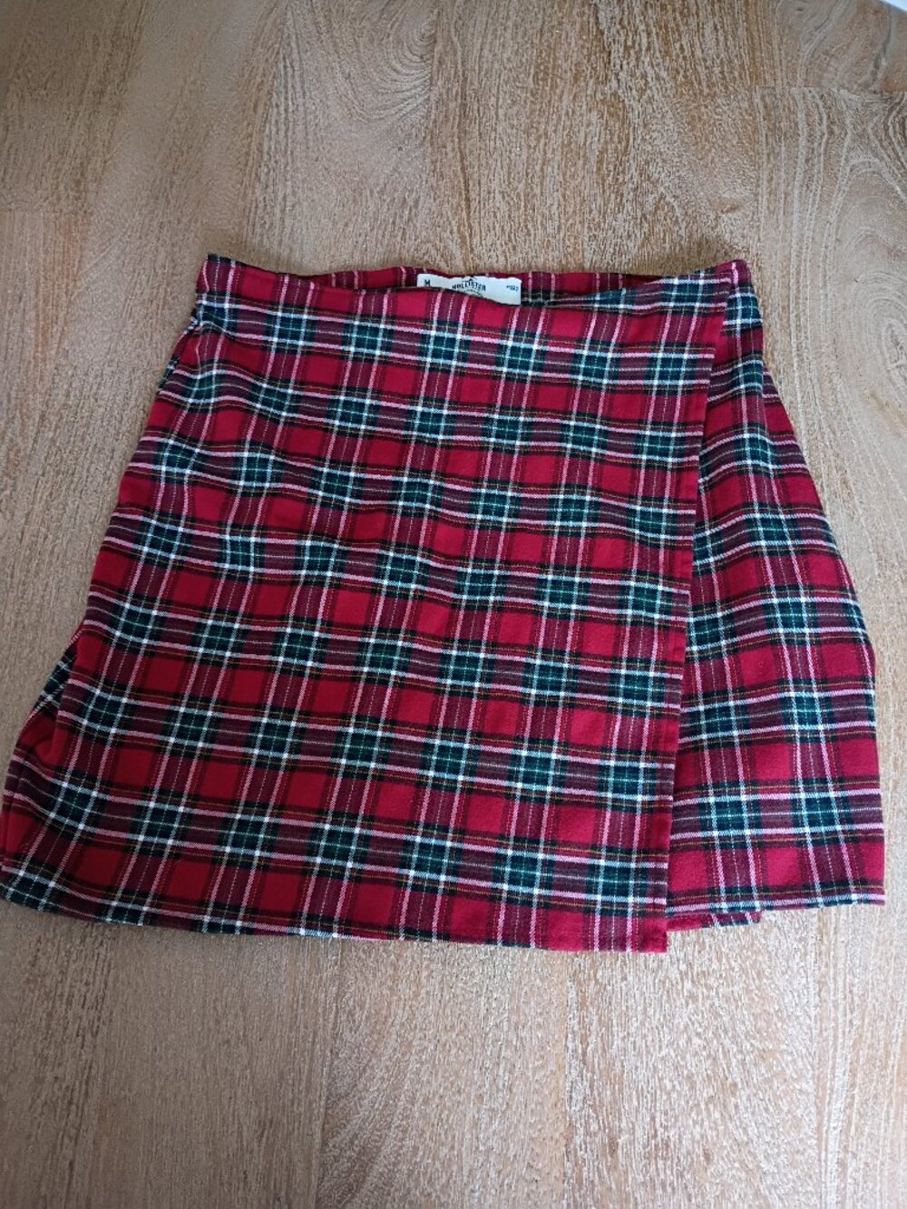Hollister Ultra High Rise Mini Skirt